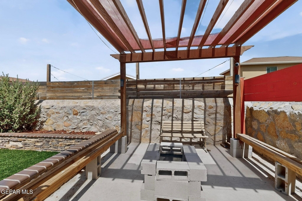 2304 Honey Dew Street - Photo 37