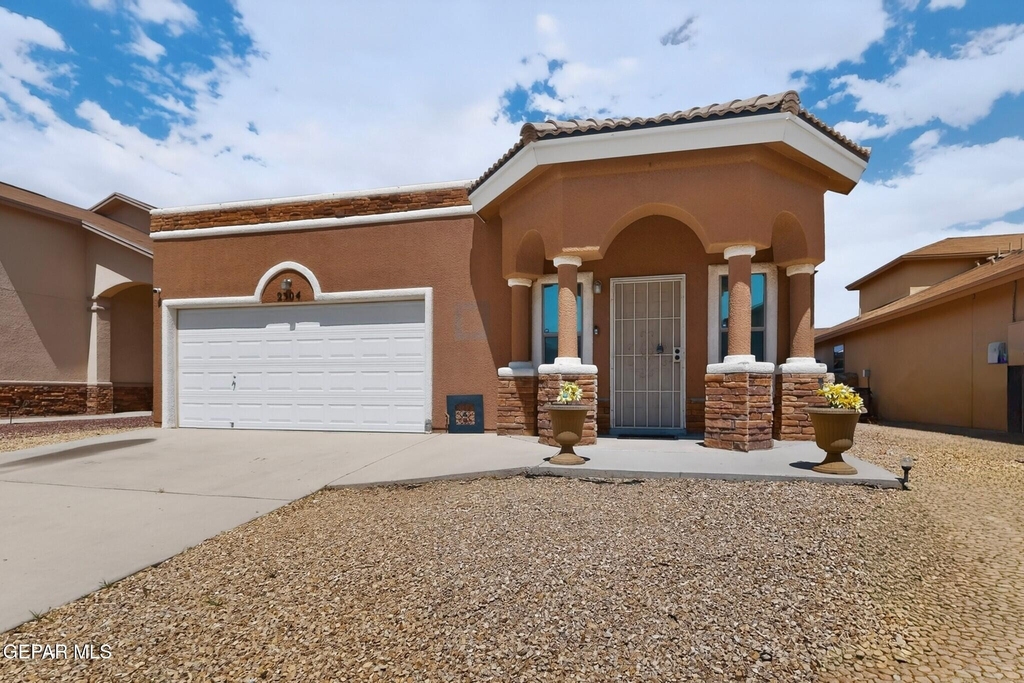 2304 Honey Dew Street - Photo 1