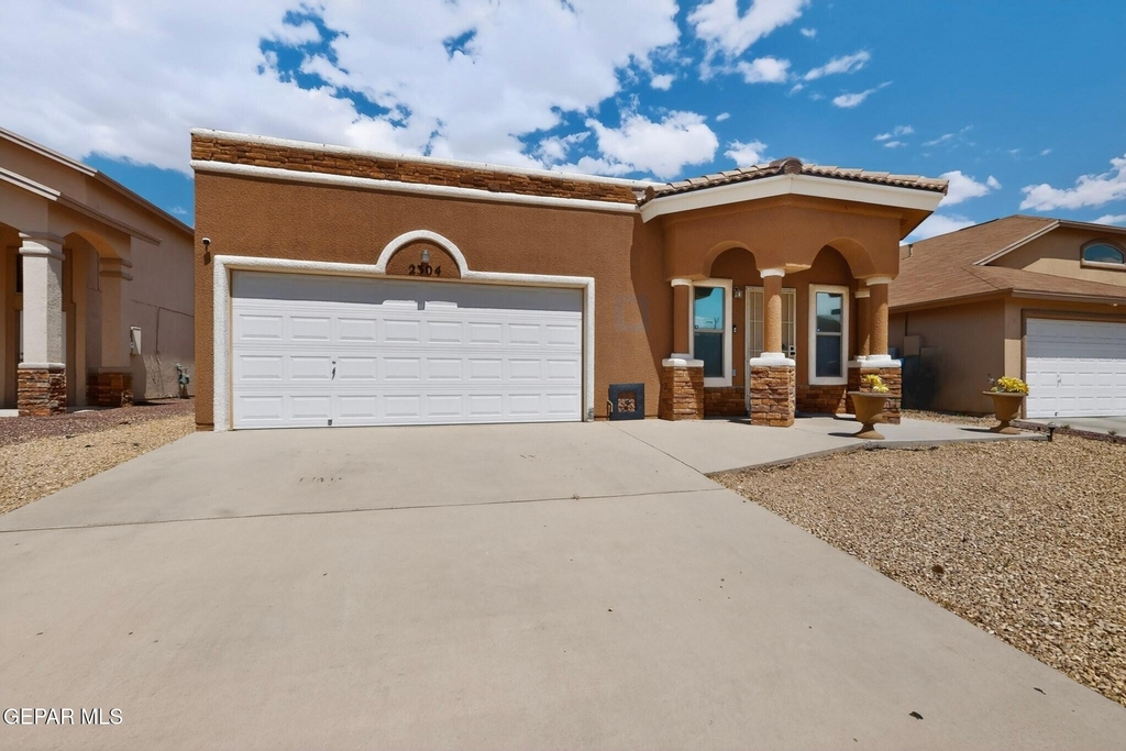 2304 Honey Dew Street - Photo 2