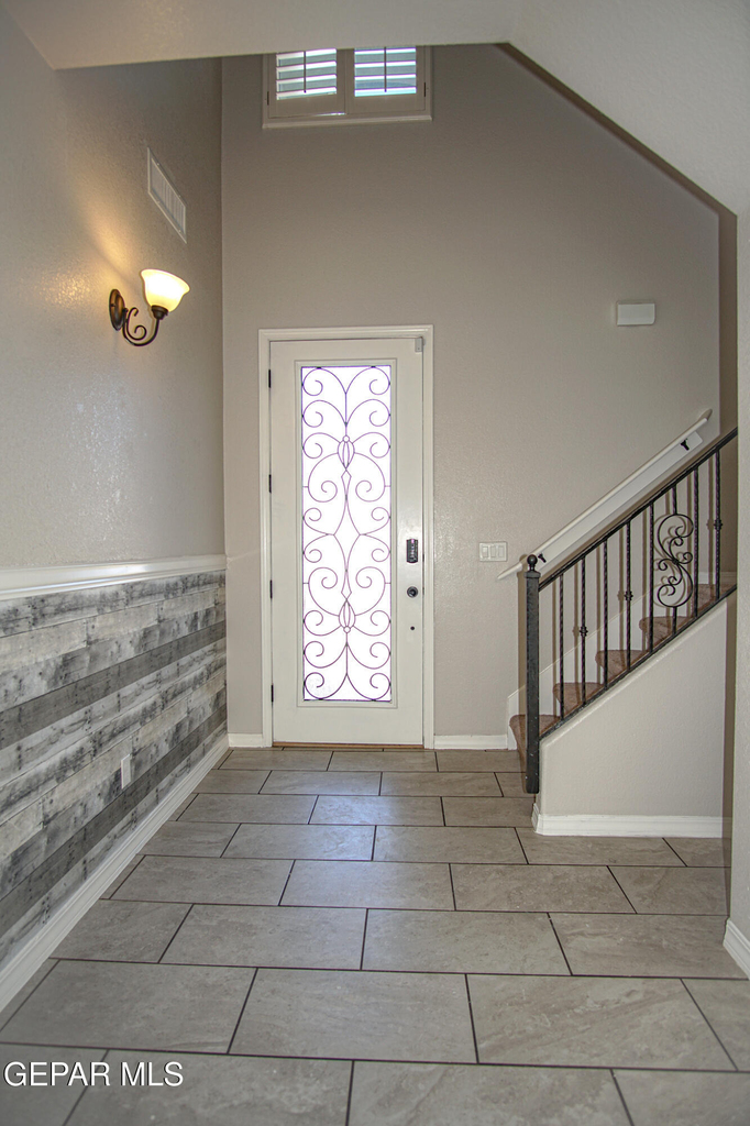 13482 Bradford Street - Photo 2