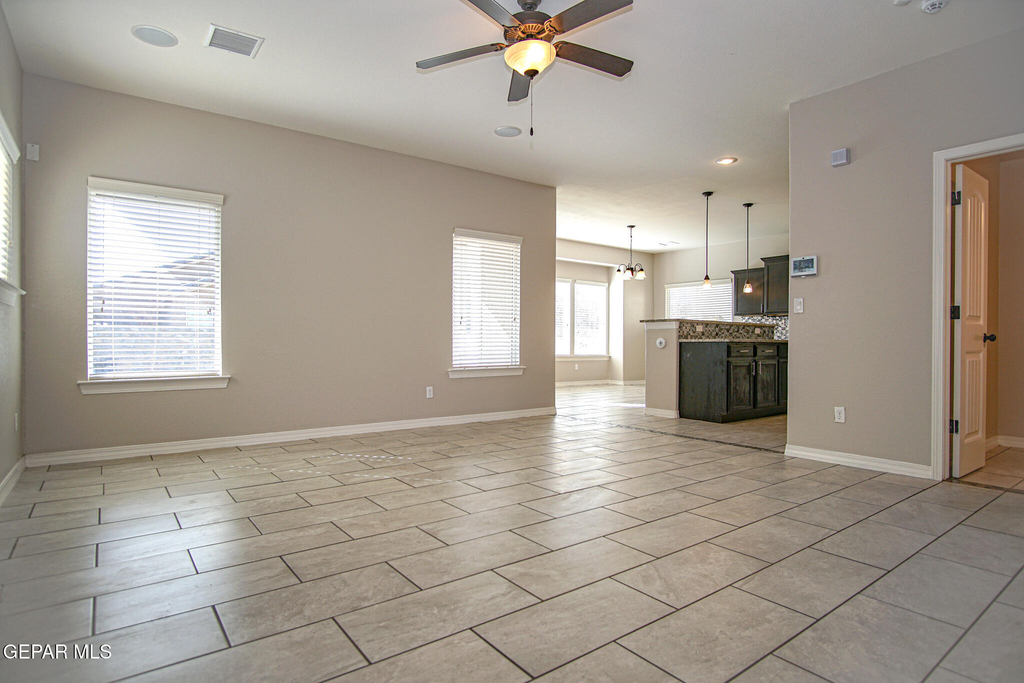 13482 Bradford Street - Photo 3