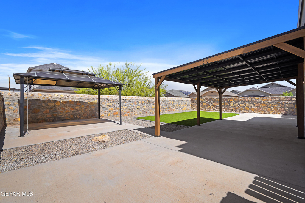 1117 Summer Rain Street - Photo 31