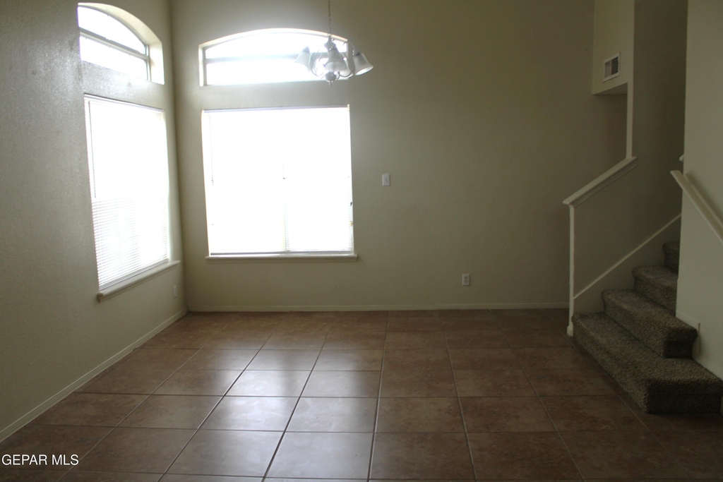 11008 Rogers Hornsby Street - Photo 2
