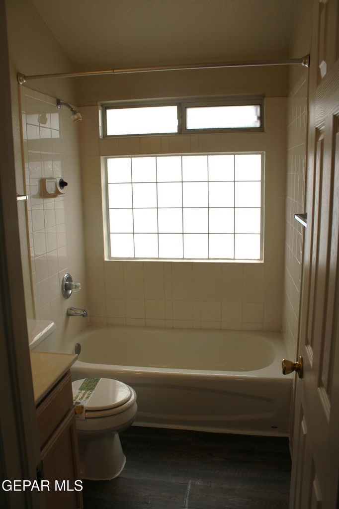 11008 Rogers Hornsby Street - Photo 14