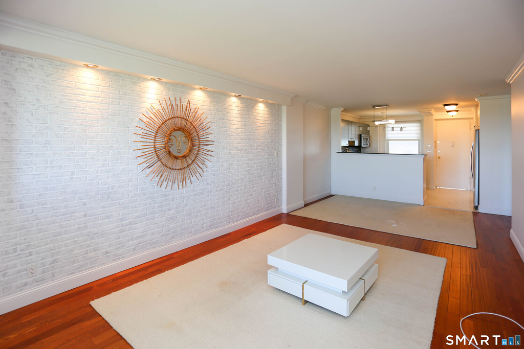 91 Strawberry Hill Avenue - Photo 5