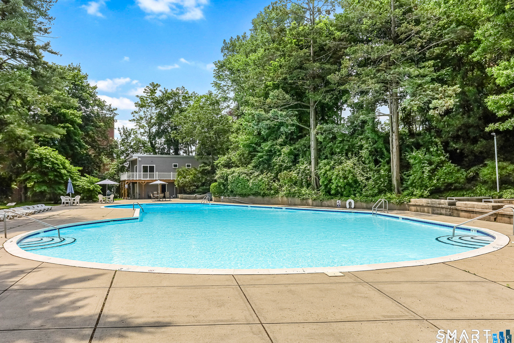91 Strawberry Hill Avenue - Photo 26