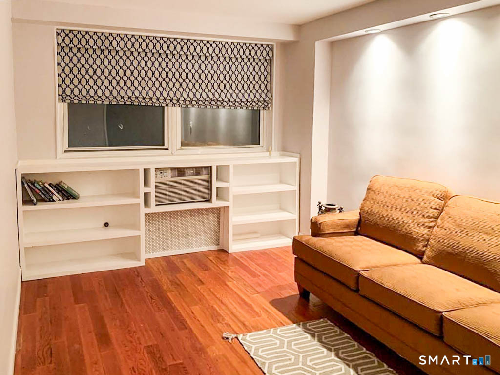 91 Strawberry Hill Avenue - Photo 20