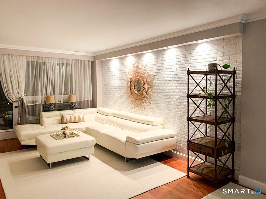 91 Strawberry Hill Avenue - Photo 3