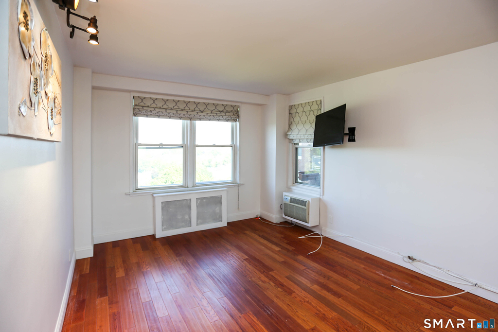 91 Strawberry Hill Avenue - Photo 17