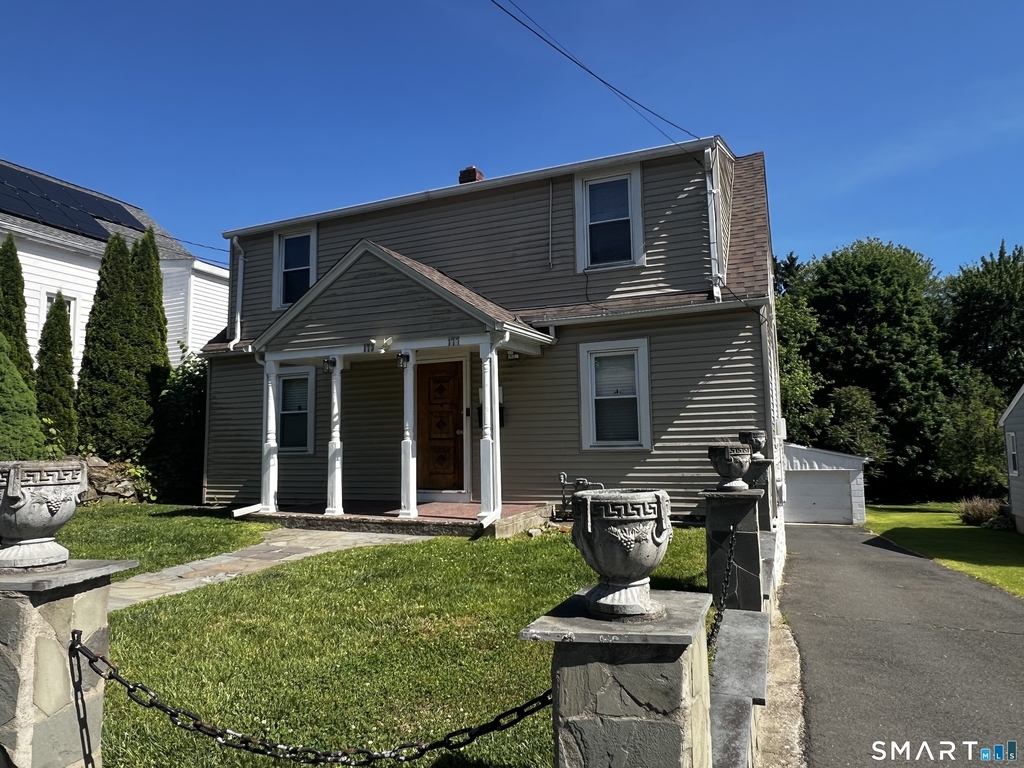 173 Bradley Avenue - Photo 1
