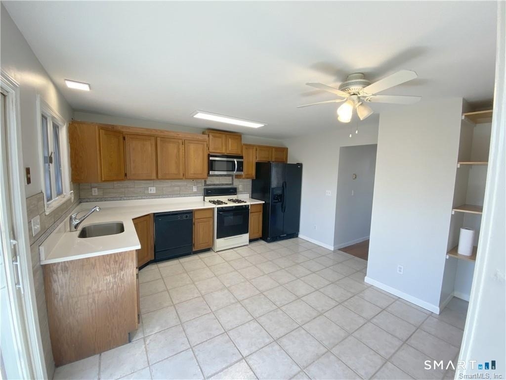 135 Ridgeley Avenue - Photo 1