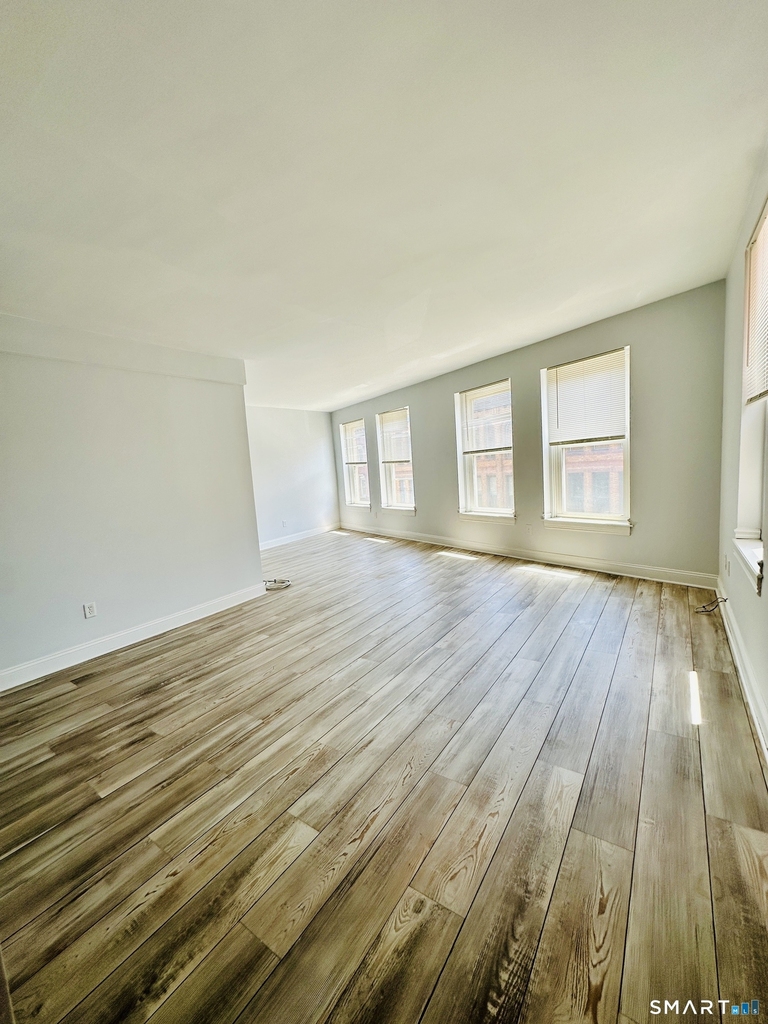 131 Washington Street - Photo 4