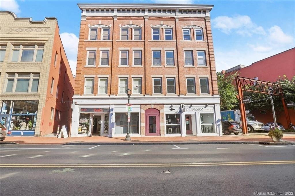 131 Washington Street - Photo 1