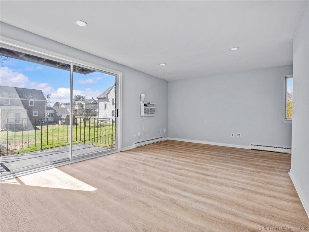 98 Carlton Street - Photo 1