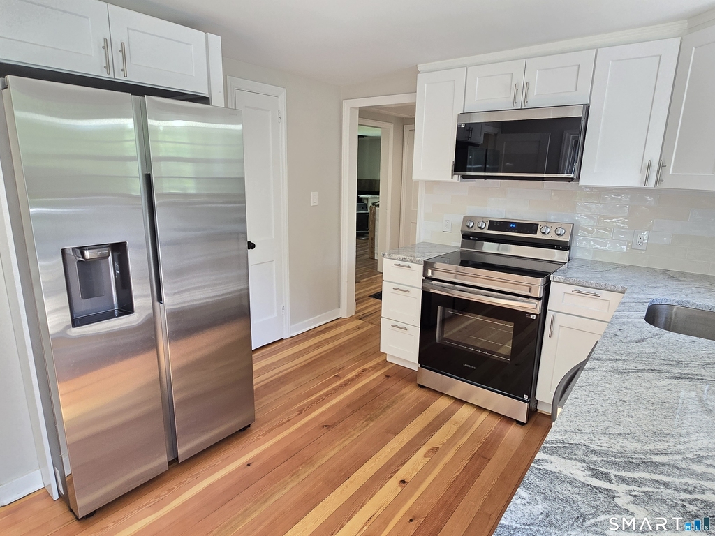 157 River Road - Photo 2