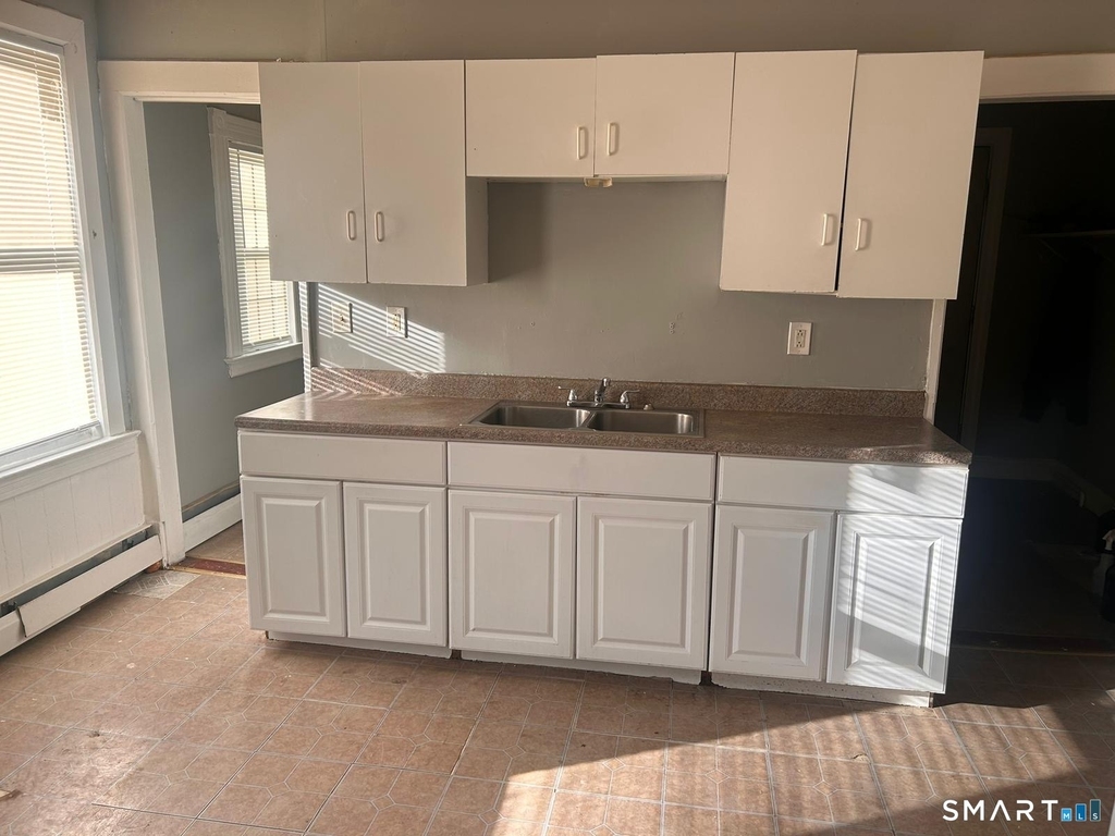 314 Capen Street - Photo 3