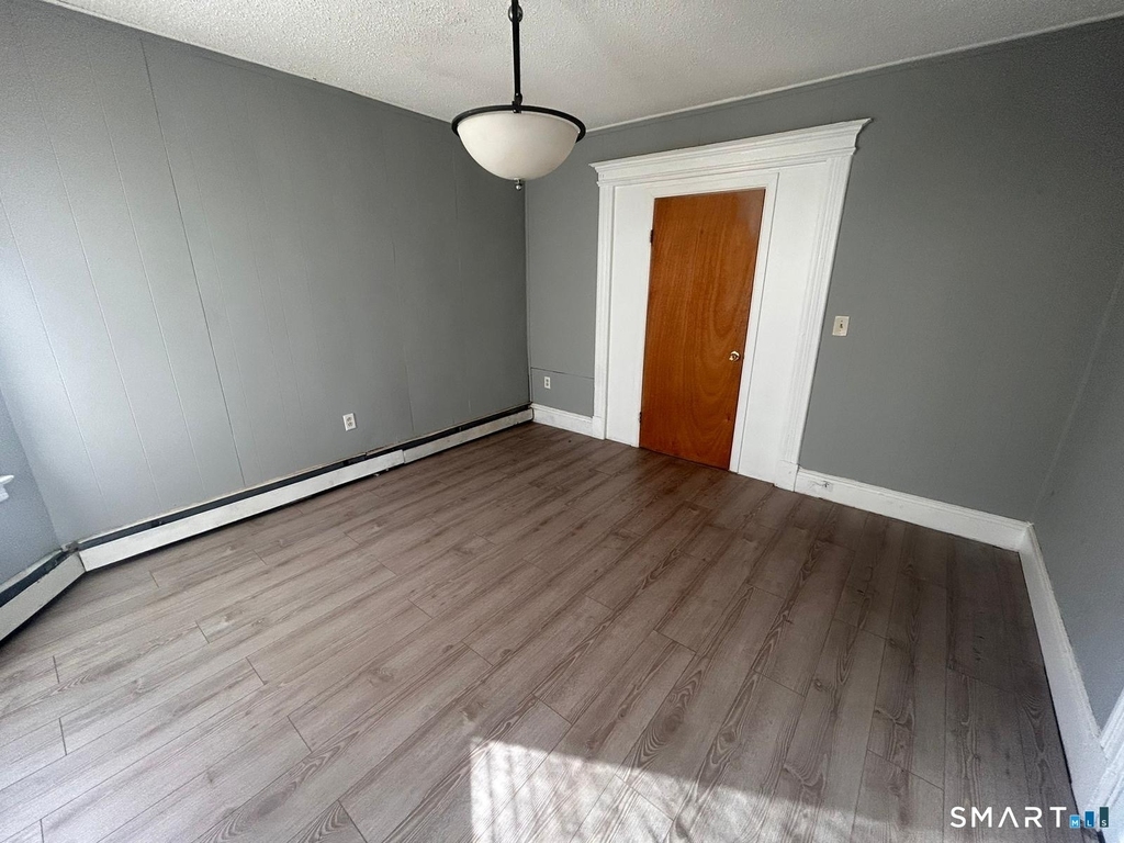 314 Capen Street - Photo 5