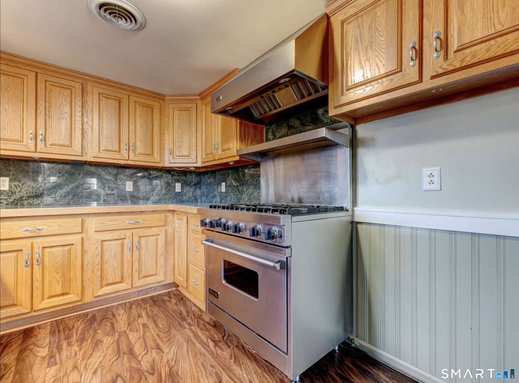 1091 Main Street - Photo 4