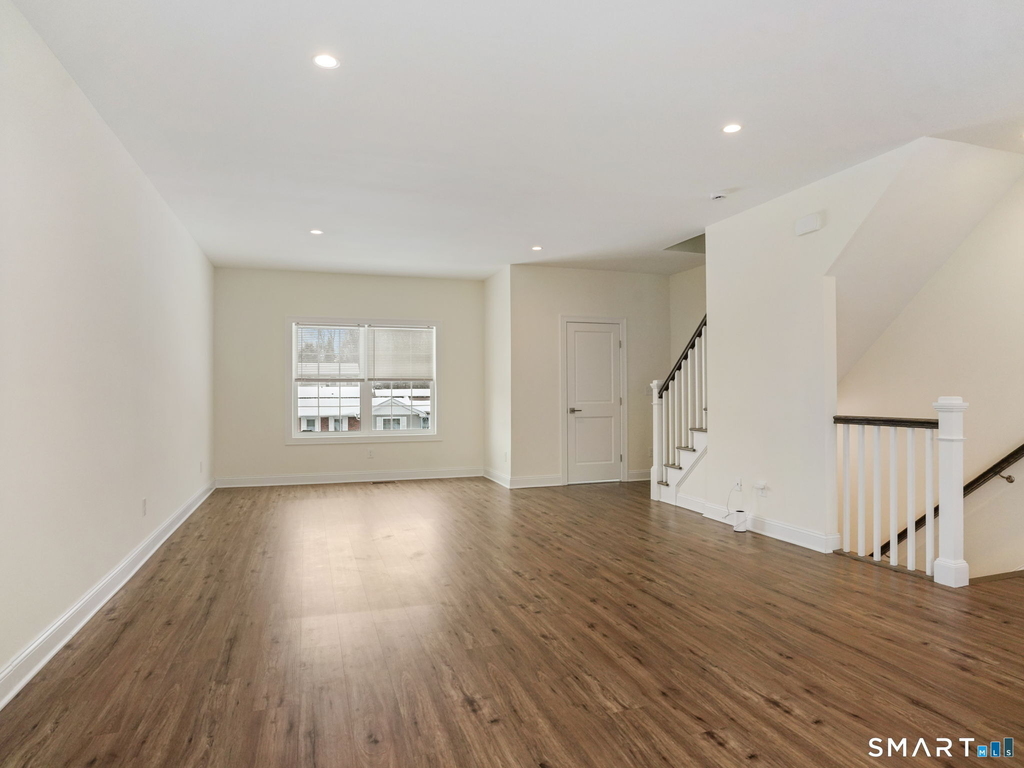6 Beacon Square - Photo 4