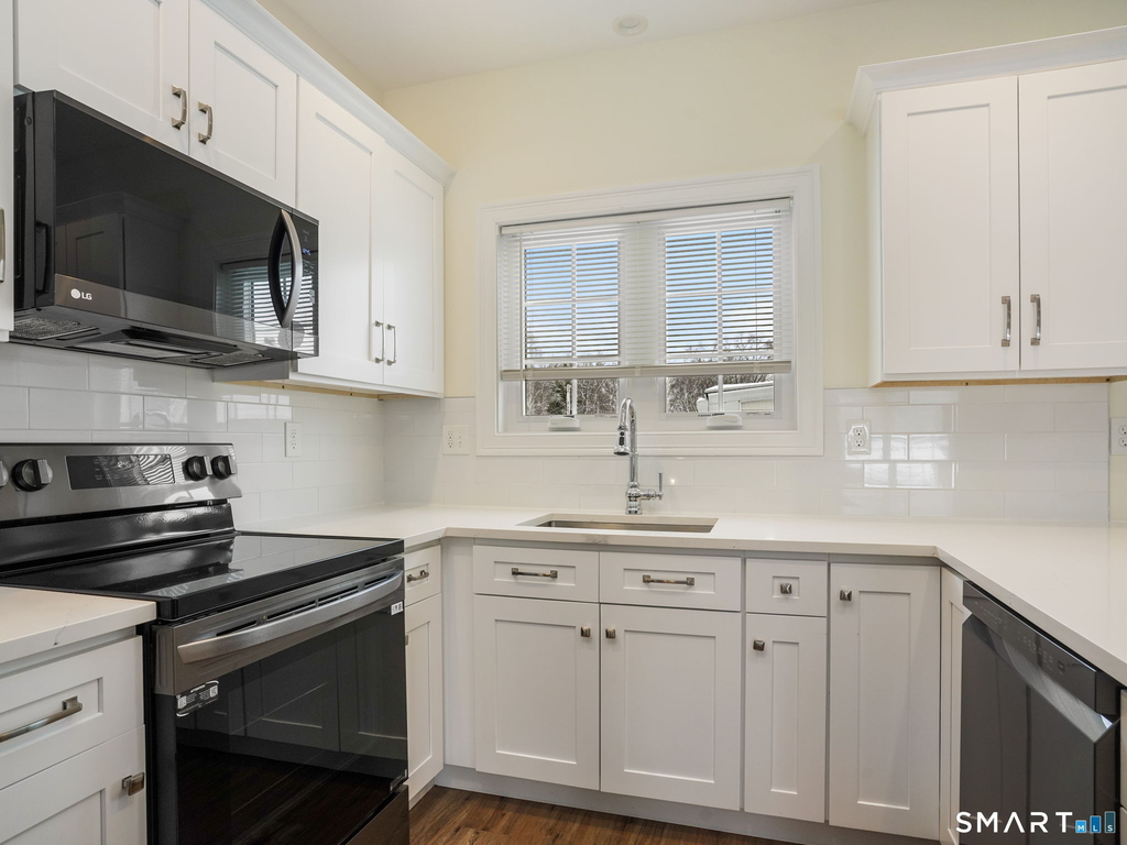 6 Beacon Square - Photo 6