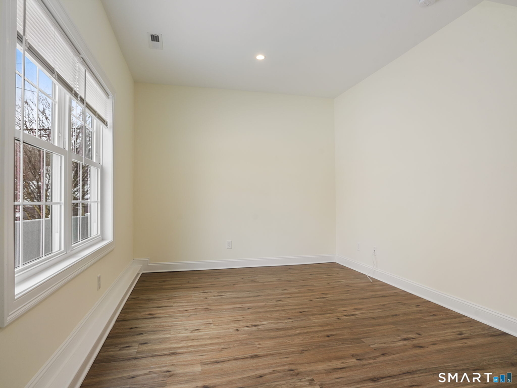 6 Beacon Square - Photo 21