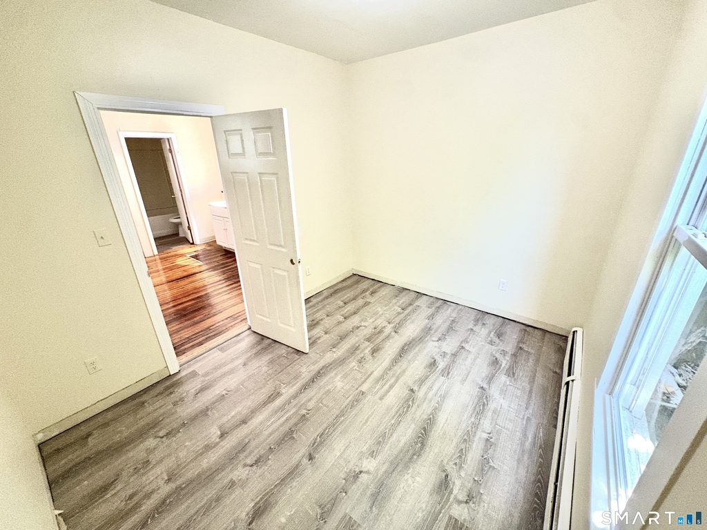 429 Baldwin Street - Photo 6