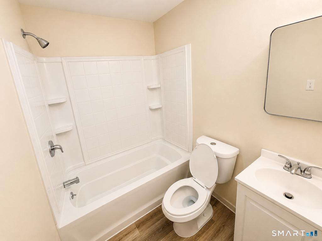 429 Baldwin Street - Photo 3