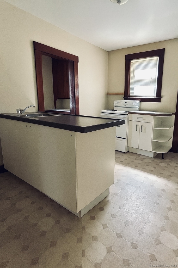27 Pleasant Street - Photo 5