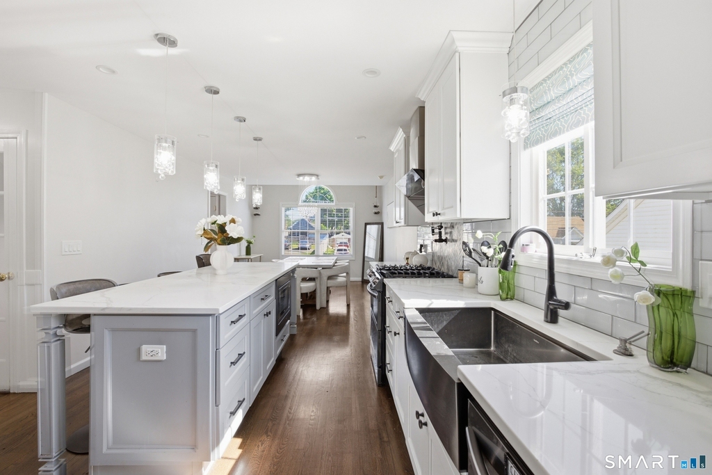 305 Sylvan Street - Photo 7