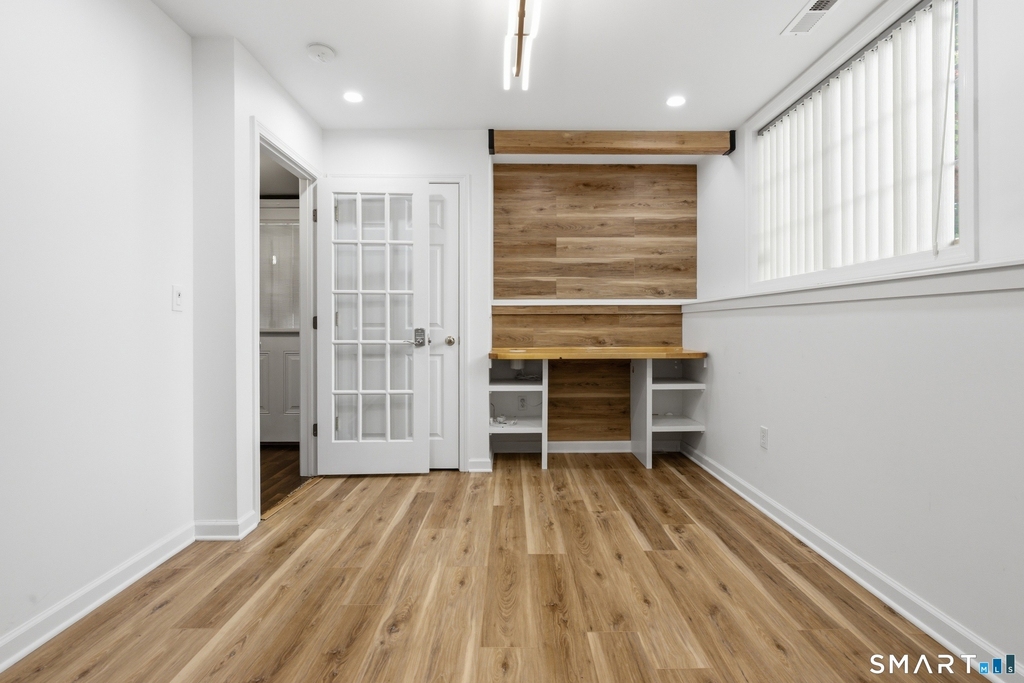 305 Sylvan Street - Photo 17