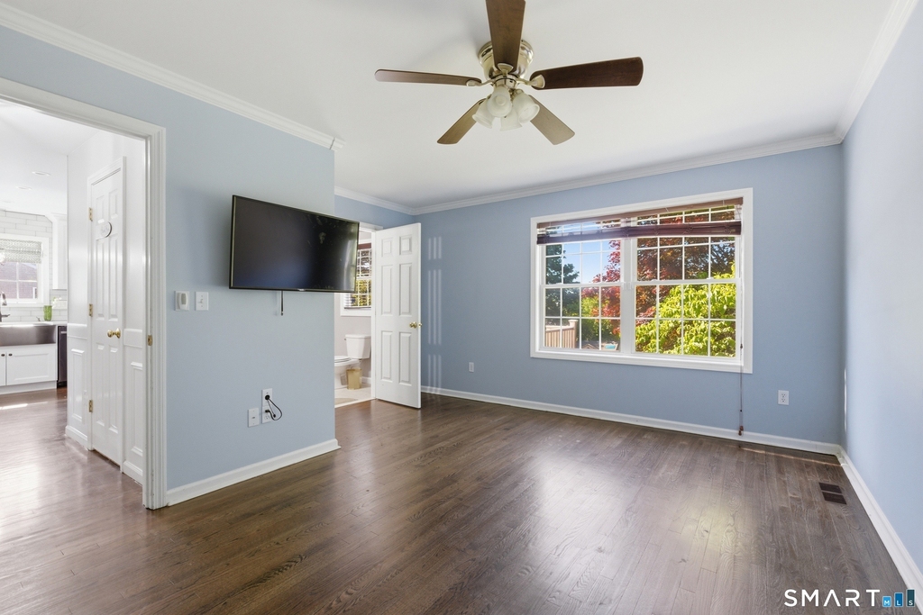 305 Sylvan Street - Photo 10