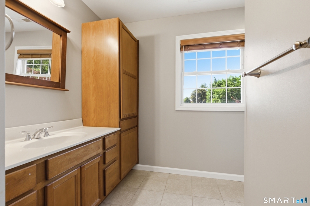 305 Sylvan Street - Photo 23