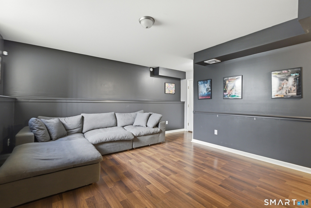 305 Sylvan Street - Photo 15