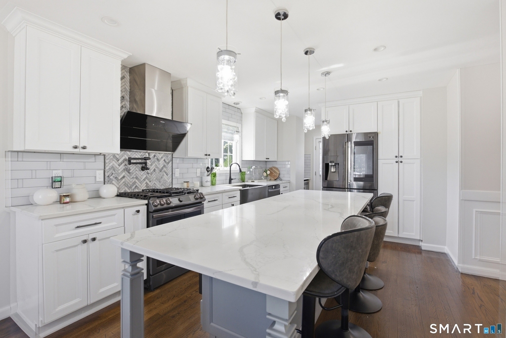 305 Sylvan Street - Photo 8