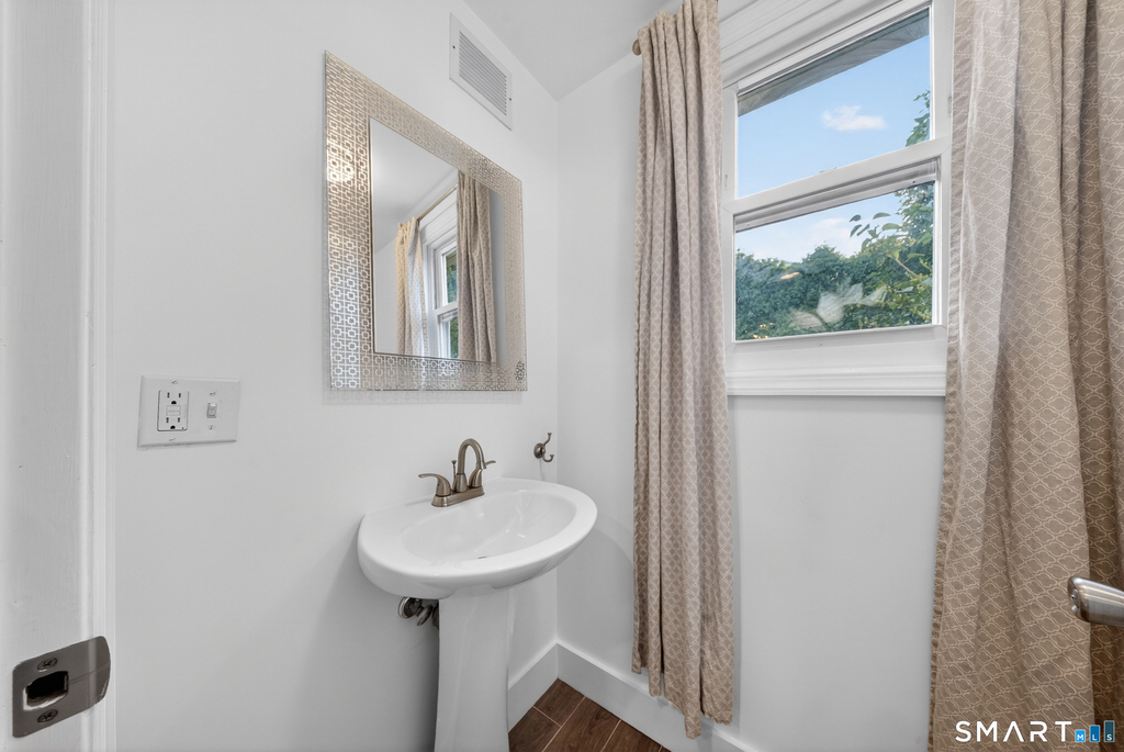30 Noble Street - Photo 21