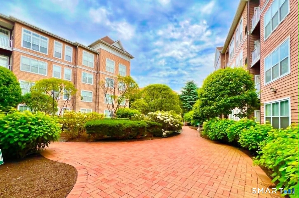 850 Main Street - Photo 1