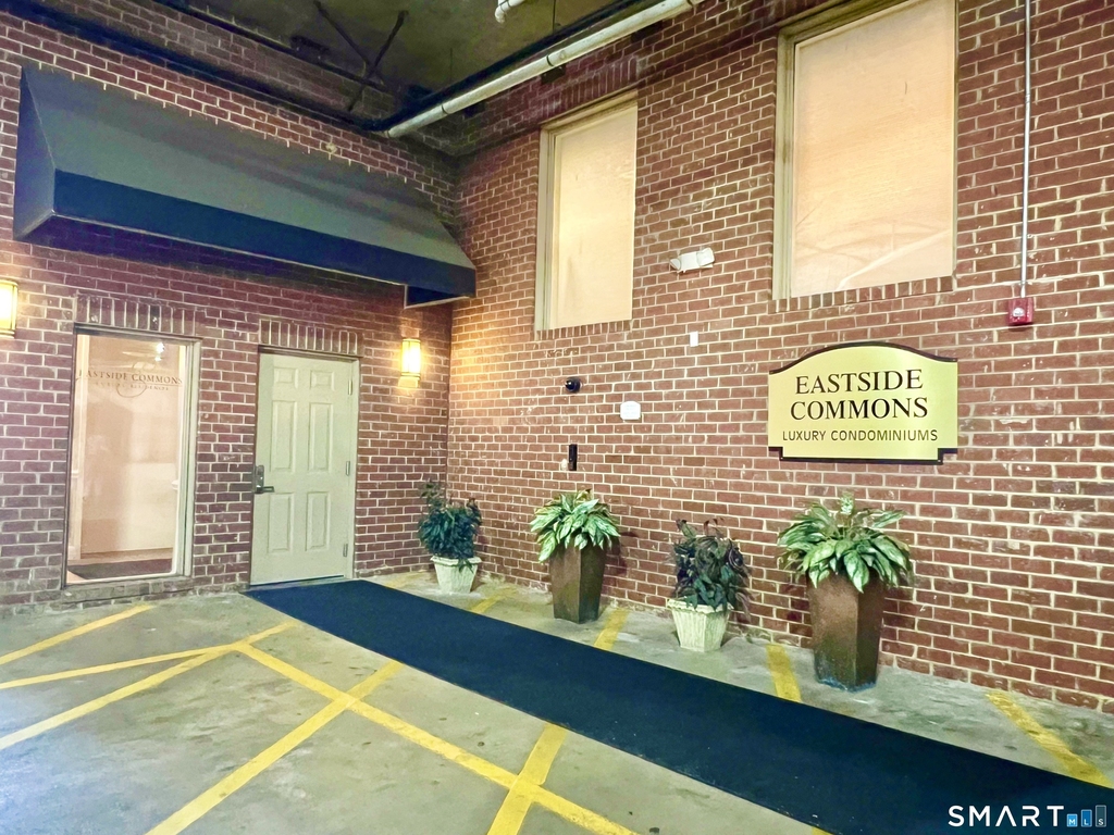 850 Main Street - Photo 2