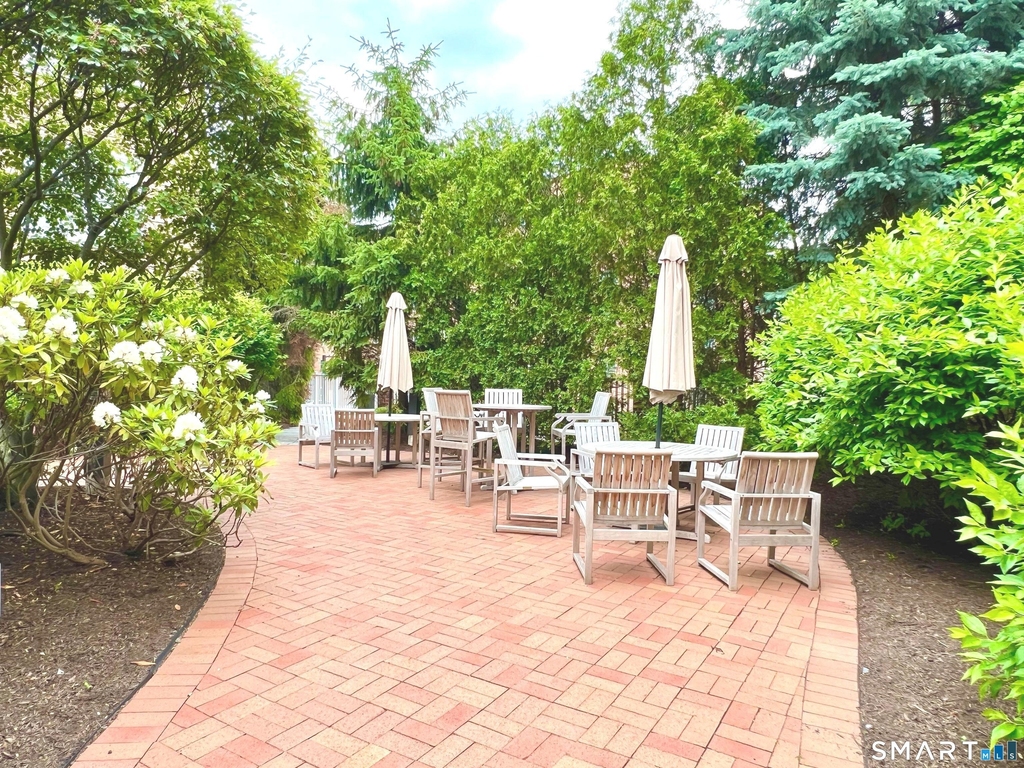 850 Main Street - Photo 22