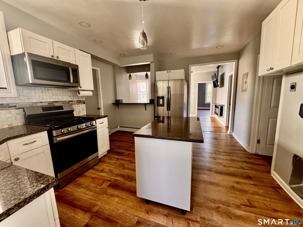 196 Russ Street - Photo 18