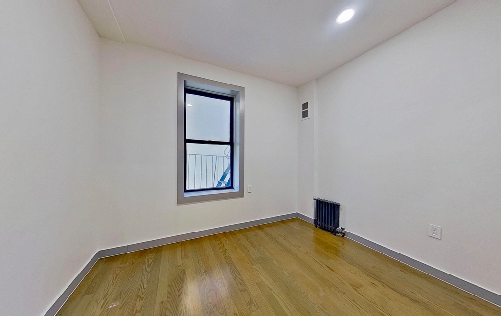 601 West 151st Street - Photo 7