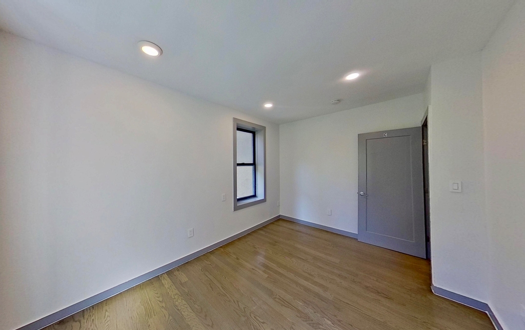 601 West 151st Street - Photo 10