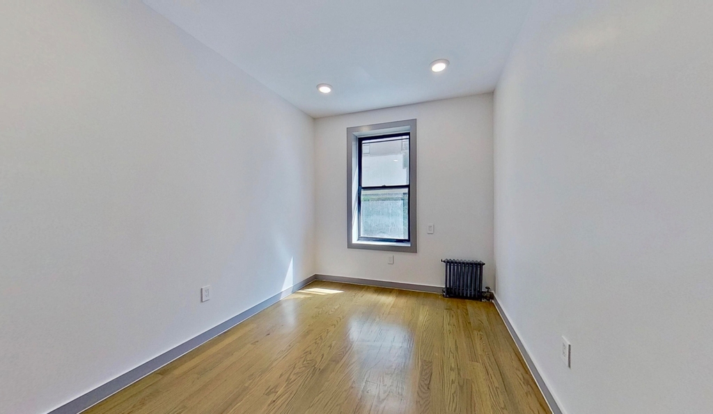 601 West 151st Street - Photo 12