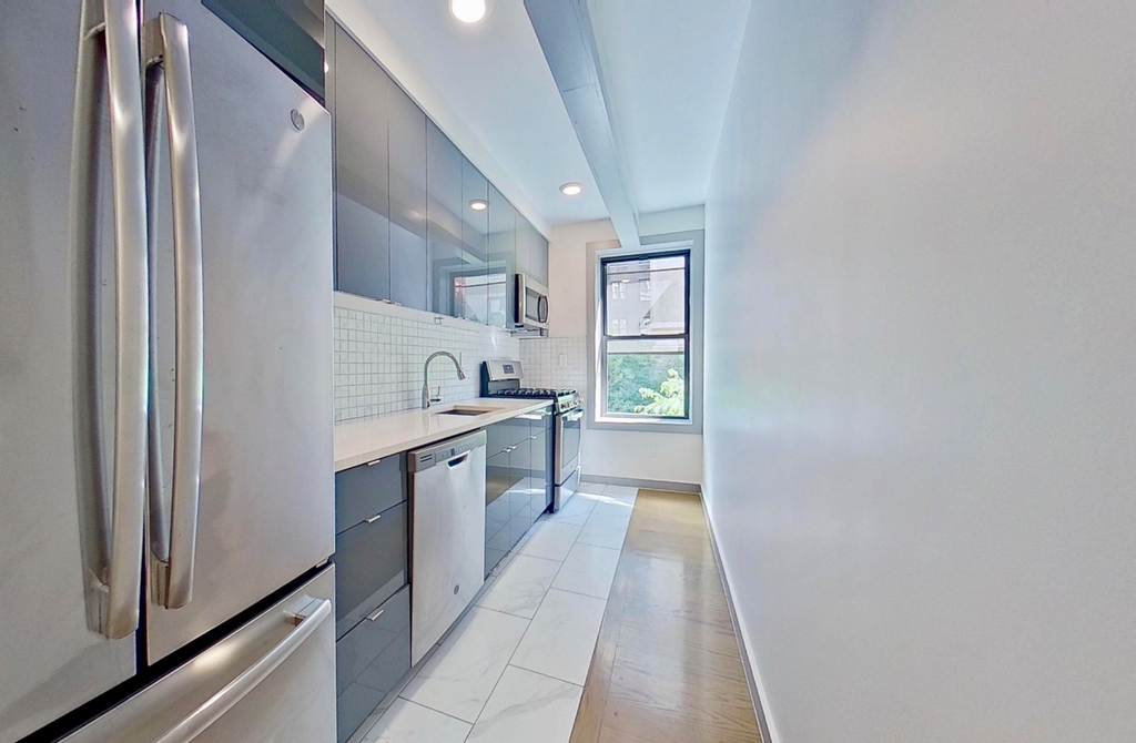 601 West 151st Street - Photo 0