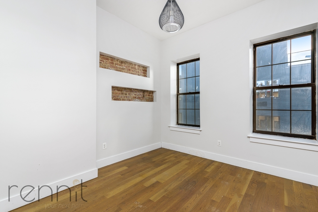 146 Wyckoff Avenue - Photo 9