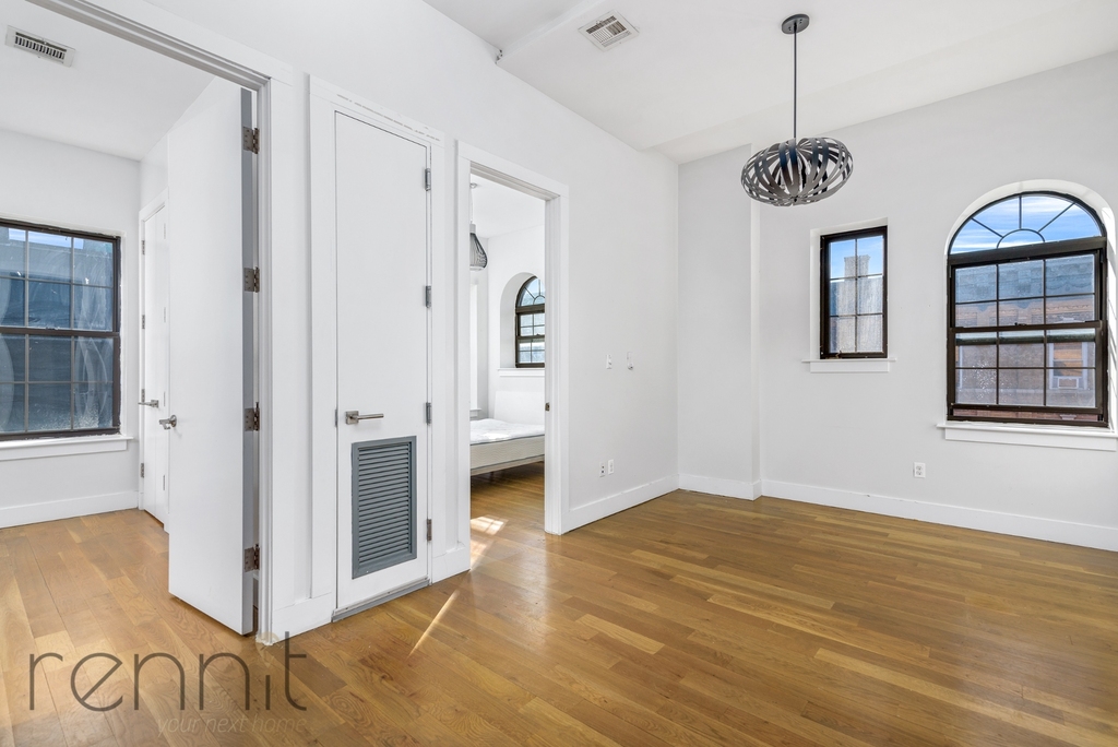 146 Wyckoff Avenue - Photo 1