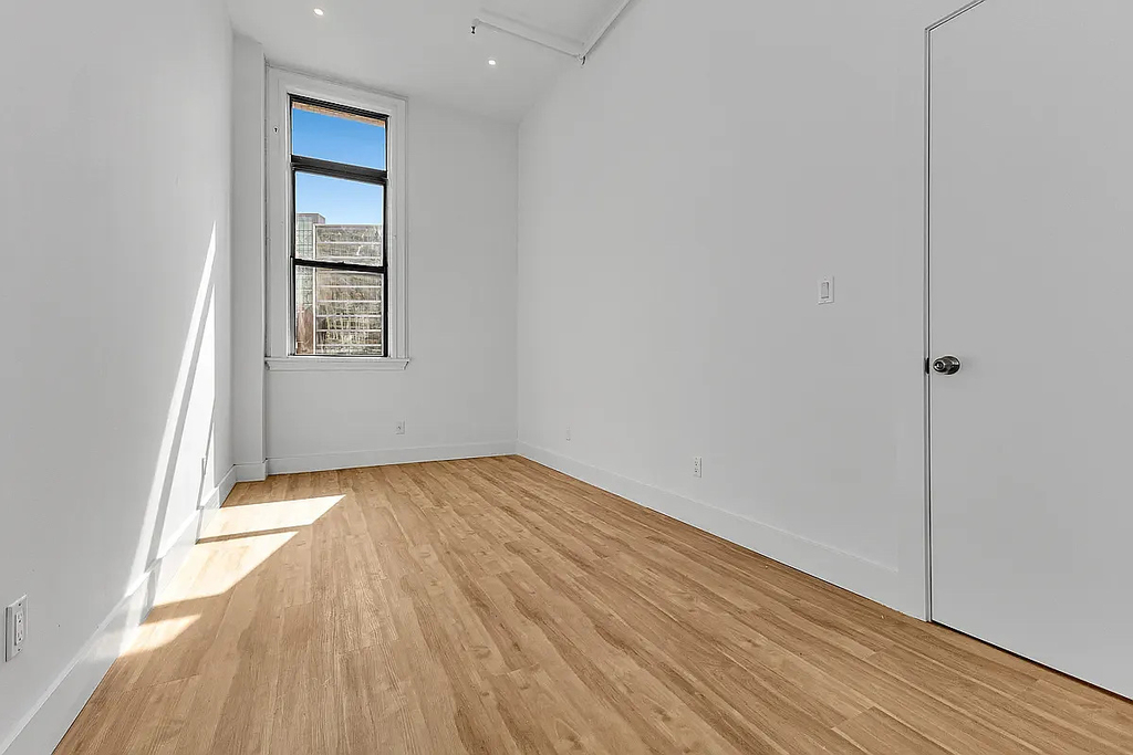 81 Willoughby Street - Photo 4