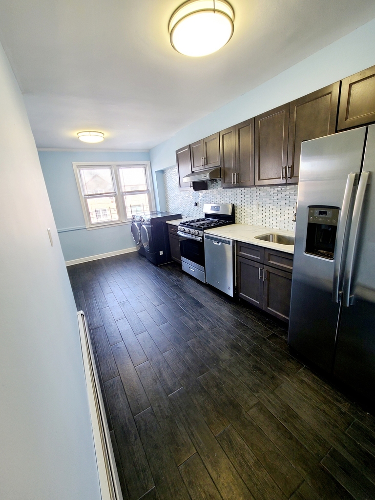 67-12 Juno Street - Photo 6