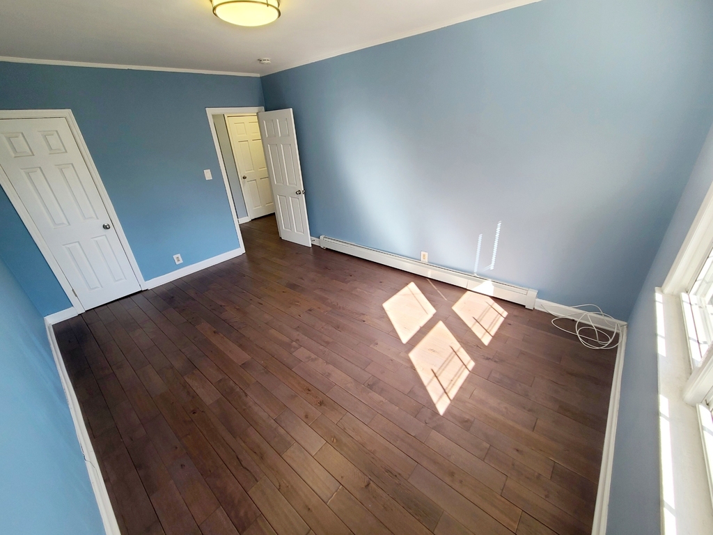 67-12 Juno Street - Photo 14