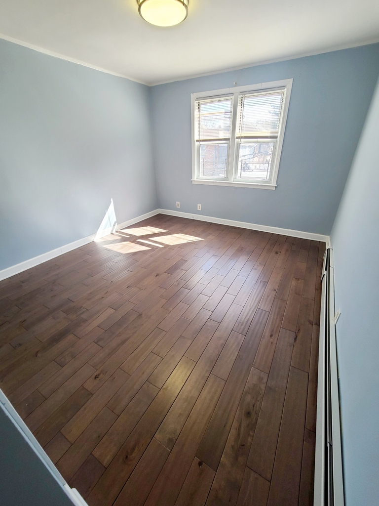 67-12 Juno Street - Photo 10