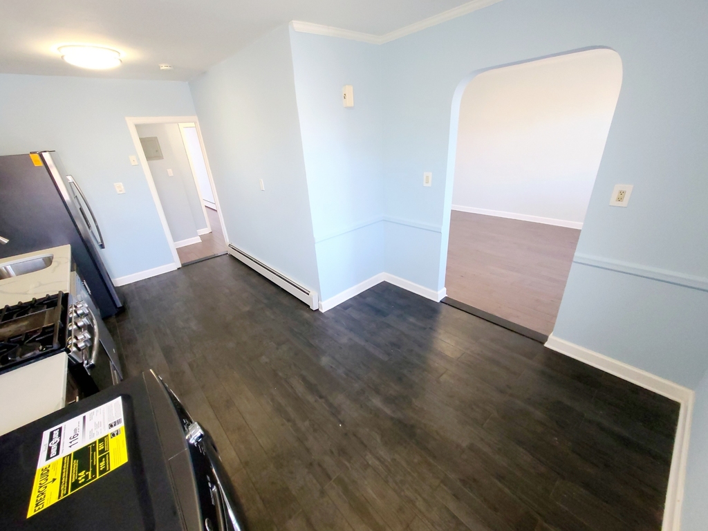 67-12 Juno Street - Photo 3
